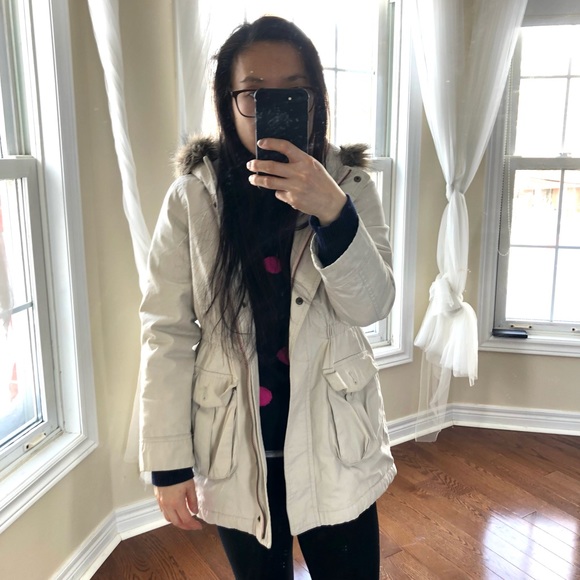 3/$20 ⭐️Closet clear out⭐️  - Gap youth jacket XL women’s size (XS/S) - Picture 6 of 7